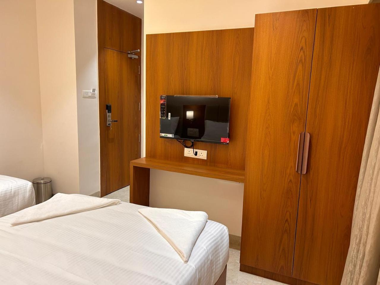 Hotel Neem Heritage Shirdi Exterior foto
