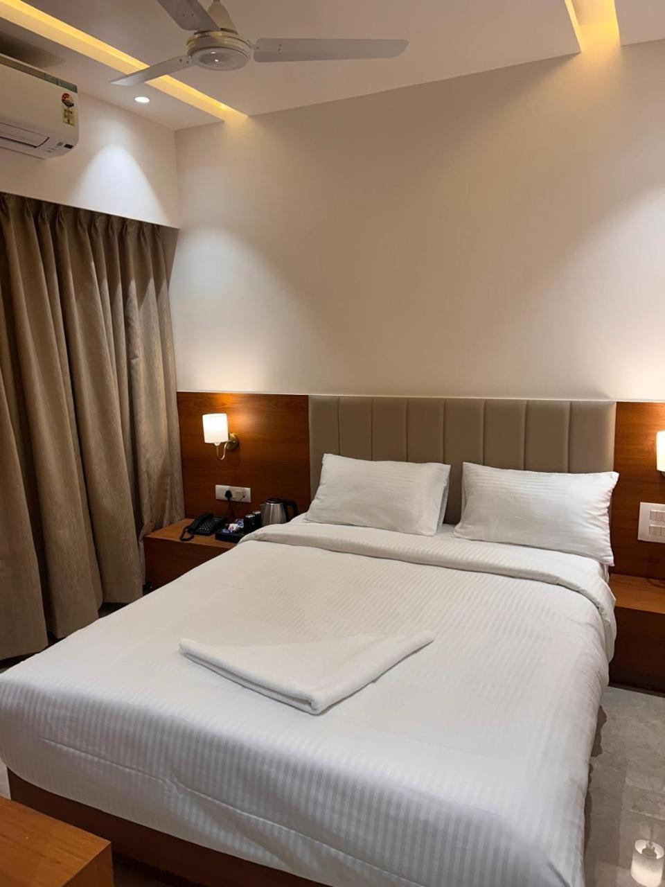 Hotel Neem Heritage Shirdi Exterior foto