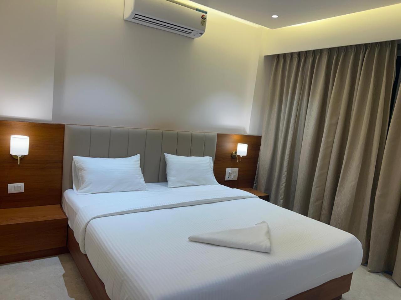 Hotel Neem Heritage Shirdi Exterior foto